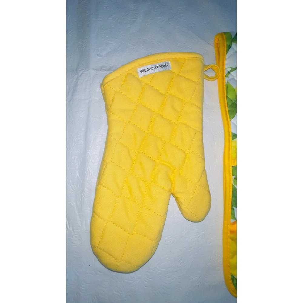 2 Williams-Sonoma Yellow Oven Mitts & 1 Lemon Print Double Pot Holder Towel USA